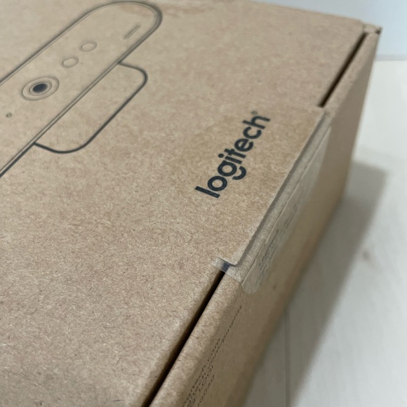 NIB Logitech 4K Pro X Webcam with HDR - Picture 5 of 12